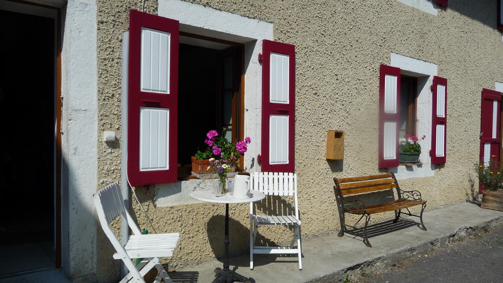 Saint-Pierre-d'Entremont  La Chouette A L'Heure Du Pinson B&B 외부 사진