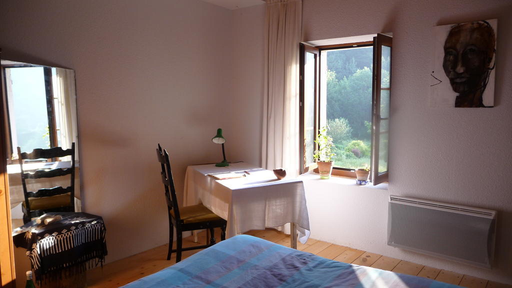 Saint-Pierre-d'Entremont  La Chouette A L'Heure Du Pinson B&B 객실 사진