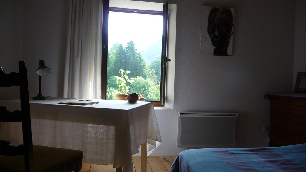 Saint-Pierre-d'Entremont  La Chouette A L'Heure Du Pinson B&B 객실 사진