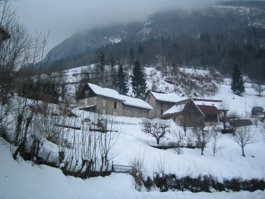 Saint-Pierre-d'Entremont  La Chouette A L'Heure Du Pinson B&B 외부 사진
