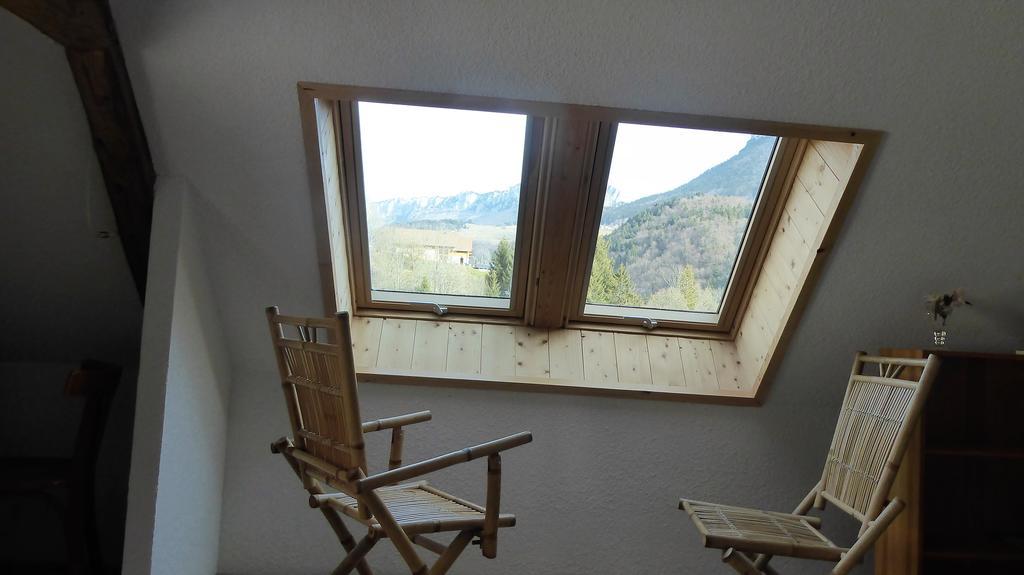 Saint-Pierre-d'Entremont  La Chouette A L'Heure Du Pinson B&B 외부 사진